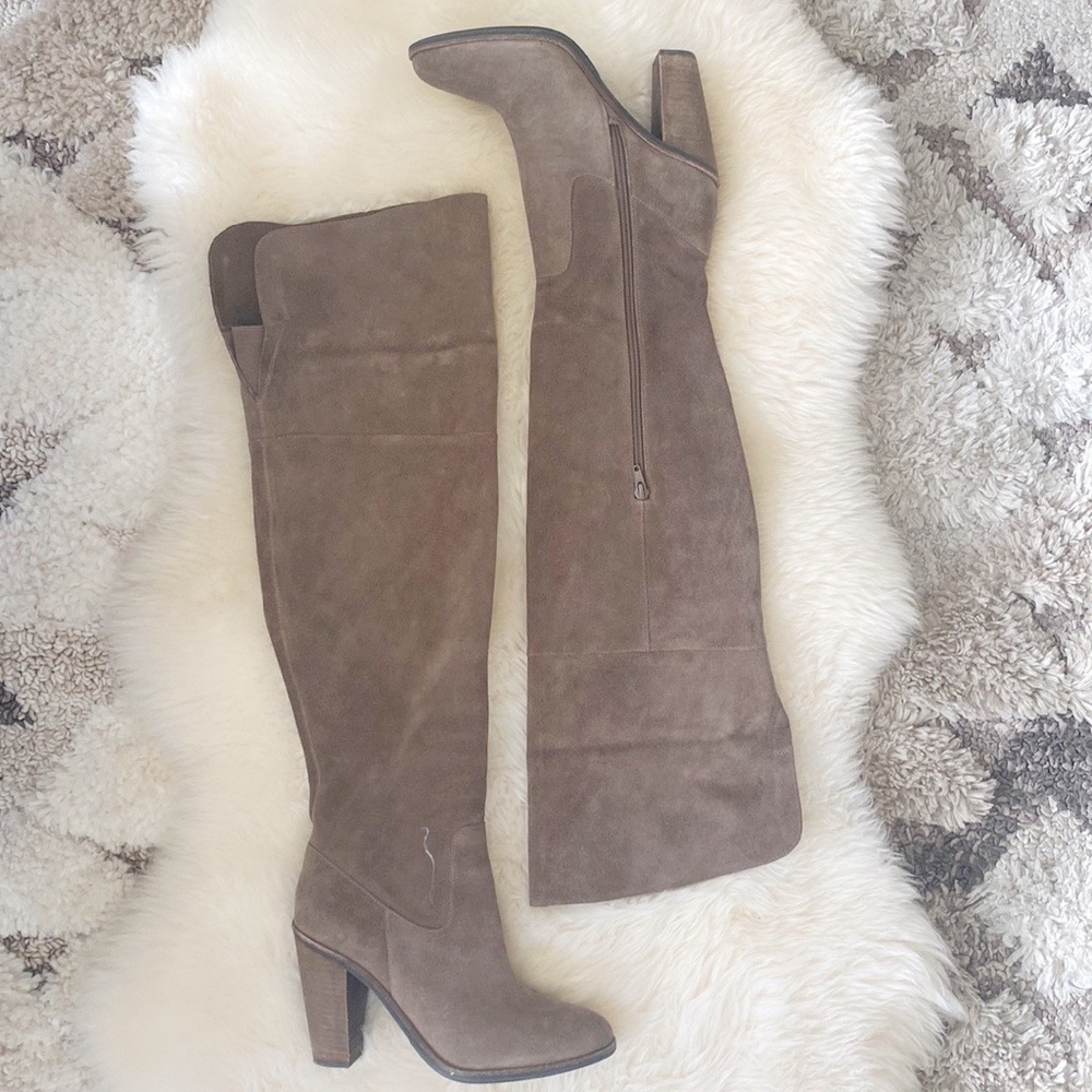 Vince Camuto Women's Over the Knee Boots Size 8M Lorrey Gray Suede Pull On Tall